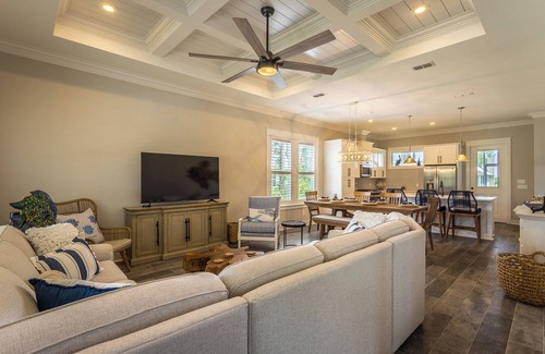 Carrabelle House | Peaceful coastal retreat! Pool and beach, book now and bring your boat!