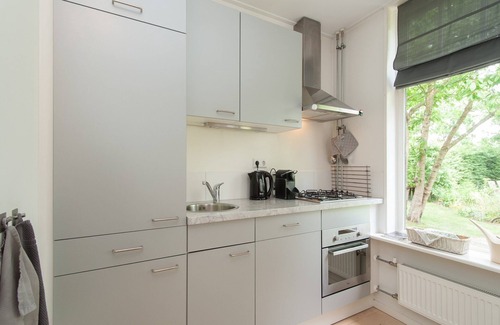 Schoorl House | Peaceful Dune Retreat with Garden