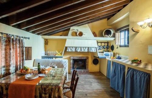 Algarinejo House | Peaceful Farmhouse Retreat