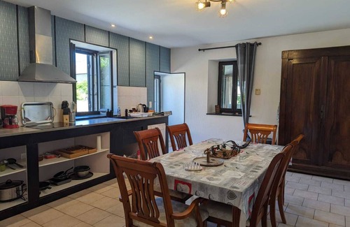 Sigoules House | Peaceful Home with Jacuzzi