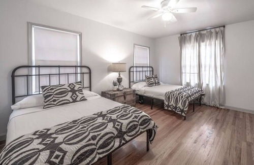 Tech Terrace House | Peaceful Retreat 2BR/1BA Walk to Tech