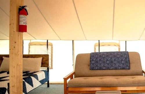 Logan Other | Peaceful Tented Cabin with Fire Pit and Fantastic Sights in Logan, Ohio