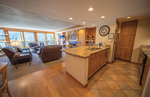 Lakeside Village Condo | Peaceful Unit Close to Keystone Lake and Hot Tub