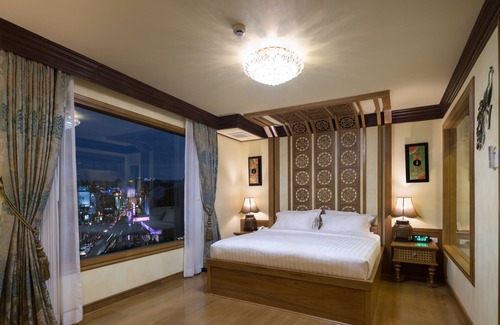 Nimman Hotel | Peak Nimman Prestige Hotel