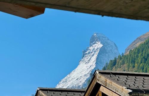 Zermatt Hotel | Peaky Riders Self Check-in Hotel
