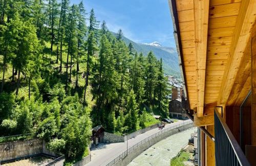 Zermatt Hotel | Peaky Riders Self Check-in Hotel