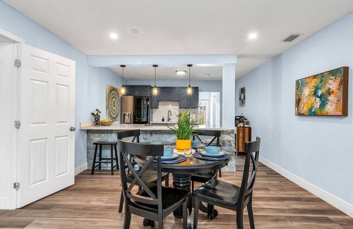 Riviera Beach House | Peanut Island Paradise I 4 Mins to Island Shuttle!
