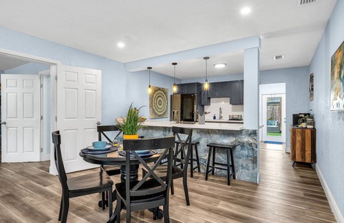 Riviera Beach House | Peanut Island Paradise I 4 Mins to Island Shuttle!