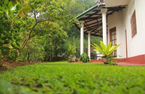 Kandy House | Pearl House