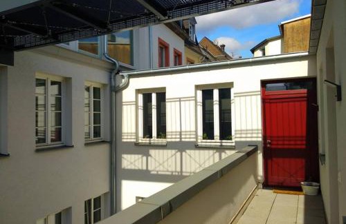 Maximin Apartment | Pearl Studio Apart - King Bed - Netflix - Projector - Fast Wi-Fi