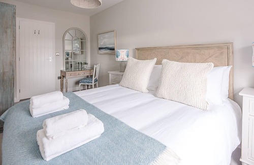 Aldeburgh Apartment | Pebble View, Aldeburgh