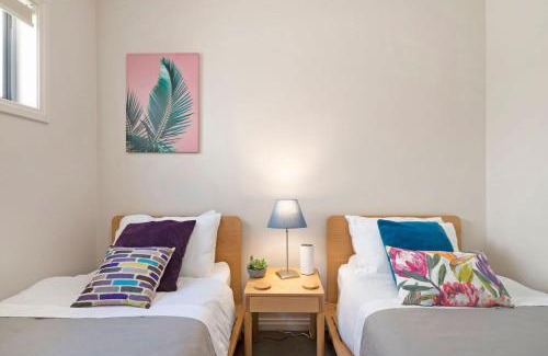 Bowden House | Pebbles - 3 Bedroom in Bowden