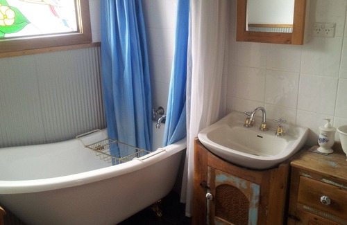 West Hobart Cottage | Peck's on Pine Victorian Cottage