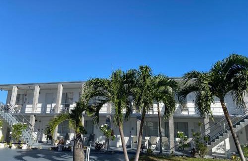 Pompano Beach Hotel | Pelican By The Sea