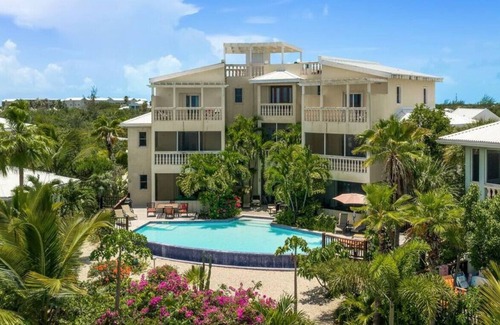 Leeward Settlement House | Pelican's Nest #3 · 3 Bed Villa