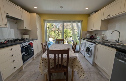 Shanklin Ski Chalet | Pembroke Villa