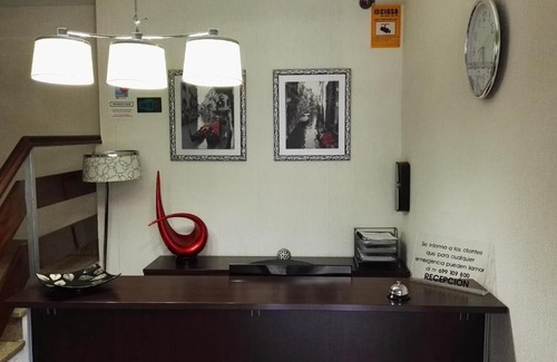 Santurtzi Hostel | Pension Iruna