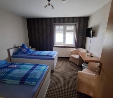 Tonna House | Pension Zum Römer