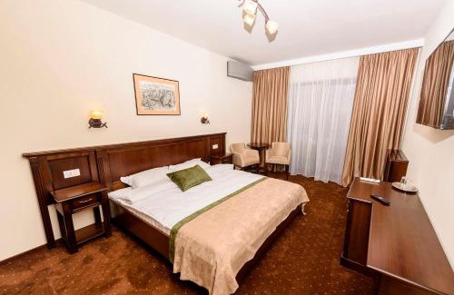 Eselnita House | Pensiunea Alex & Restaurant