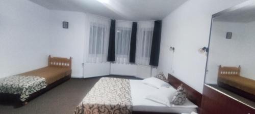 Moeciu de Sus House | Pensiunea Sorina Casa Alba