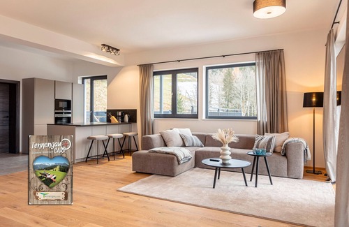 Sankt Martin am Tennengebirge Apartment | Penthouse for up to 6 people & infinity pool