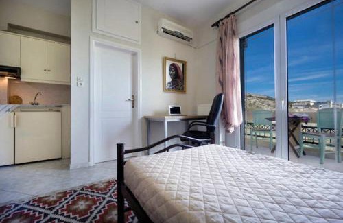 Souda Apartment | Penthhouse Studio next to the beach