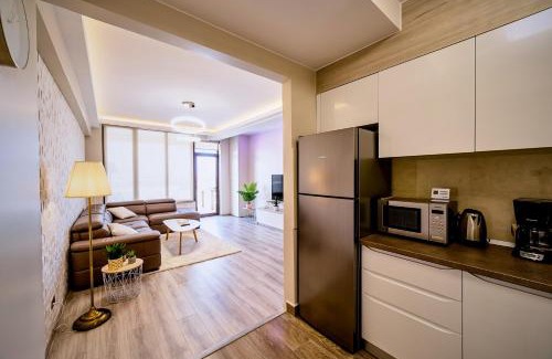 Tractorul Apartment | Penthouse Chic by Landev