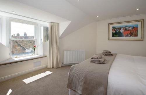 Pittenweem Apartment | Penthouse on the Harbour - Pittenweem