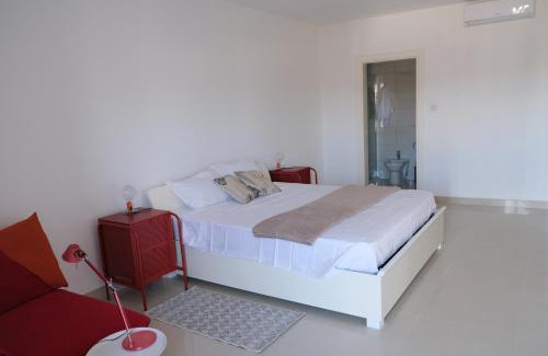 Floriana Apartment | Penthouse with sea view, lift, 2 min from Valletta