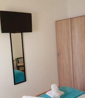 Jaen House | Pequeña suite con habitación doble y baño privado a 8mn a pie de la Catedral