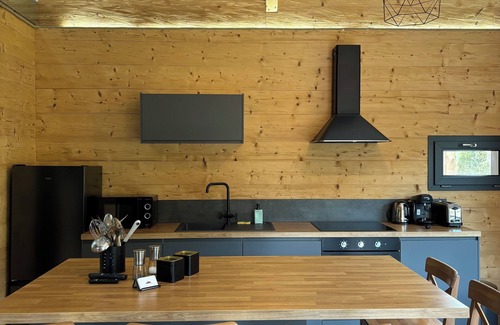 Rochesson Ski Chalet | Perce-Neige 5p : Charming chalet in a quiet location, private spa