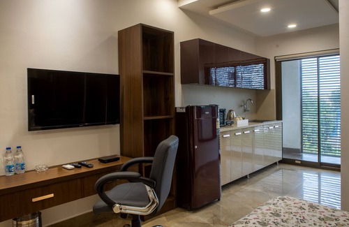 DLF Phase 3 Apartment | Perch Service Apartments DLF Cyber City