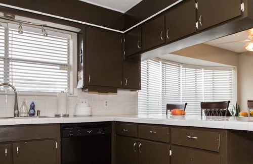 Hurst House | Perfect Location!!!