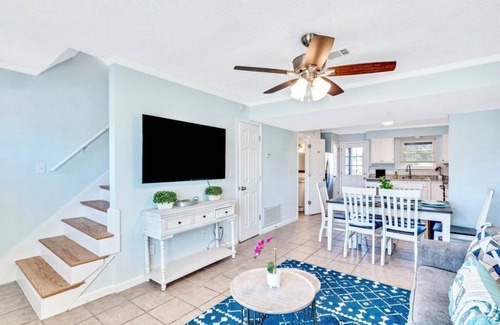 Siguenza Cove Apartment | Perfect Perdido Key Getaway Minutes to the Beach!