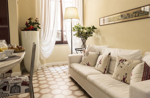 Lucca Historical Center House | Perle d'Ambra