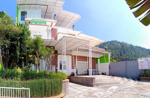 Ngaglik House | Permata Villa II