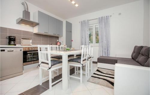 Seline House | Pet Friendly Home In Seline