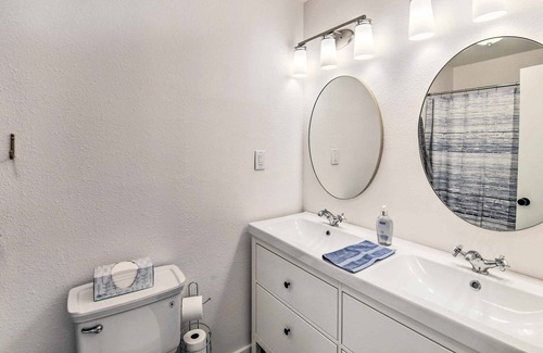 McGregor House | Pet-Friendly Home w/ Large Fenced Backyard!