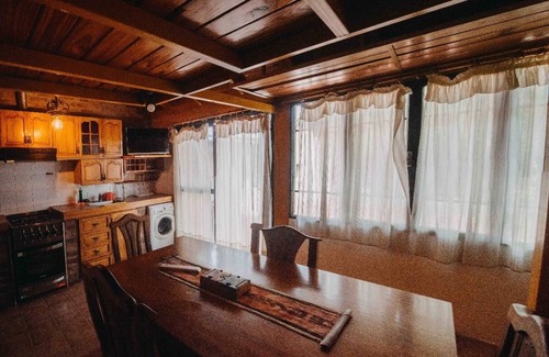 Maipu House | PetFriendly Loft in Maipú near wineries and vineyards, with garden and parking space.