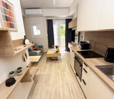 Neos Kosmos Apartment | Petit and Peaceful Retreat
