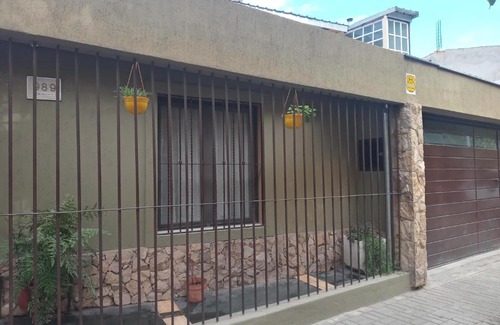 Maipu House | Petit Chateau J&SR