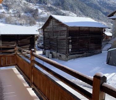 Le Chable Apartment | Petit Combin-Modern 2 Bed, Close to the lift