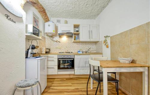 Sori Apartment | Petite Batty