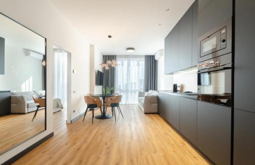 Afanasivsʹkyy Yar Apartment | Petrovdom Apartments 04-166 in RC "Yaroslaviv Grad" Bulvarno-Kudriavska 17