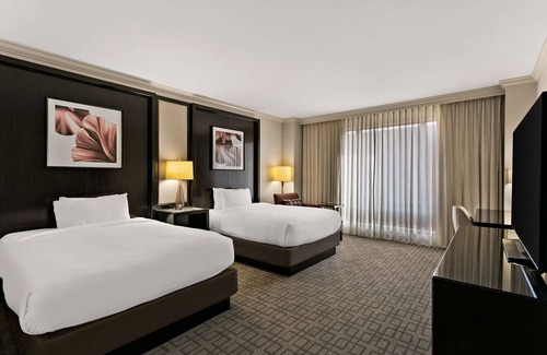 Downtown Baltimore Resort | Pets are Allowed HERE! 2 Affordable Units, Near CFG Bank Arena, Baltimore