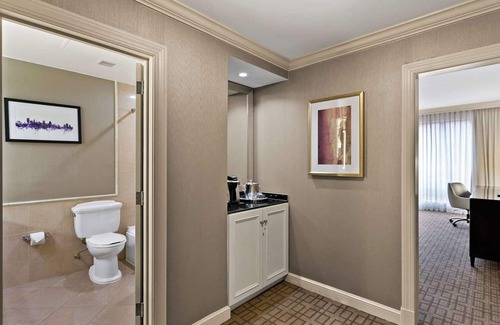 Downtown Baltimore Resort | Pets are Allowed HERE! 2 Affordable Units, Near CFG Bank Arena, Baltimore