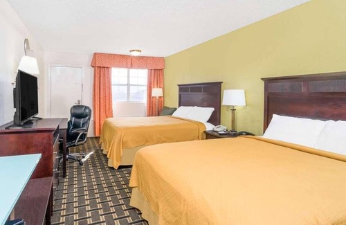 Lookout Valley Neighborhood Association Resort | Pets are Welcome! w/Outdoor Pool & Free Parking, Short Drive to Rock City!
