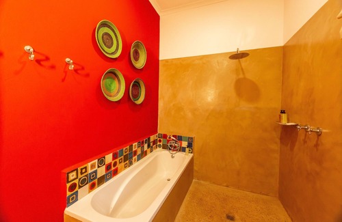 Victoria Falls Cabin | PheZulu Guest Lodge