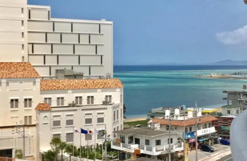 Maeganeku Apartment | PiAプリンスプラージュ沖縄 海の見える高層階