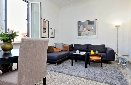 Rione XIV Borgo Apartment | Piazza Capponi Apartment